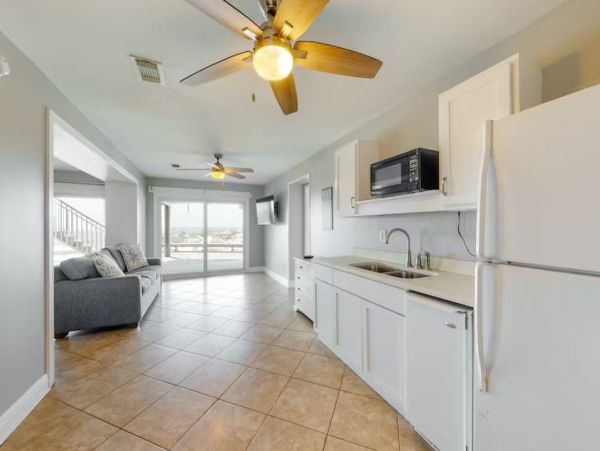 Beachfront 9 Bedroom Vacation Rental in Orange Beach