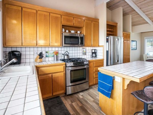 Santa Cruz County Home 1013287