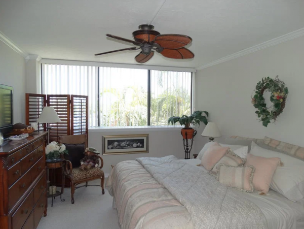Across from Siesta Key Public Beach
