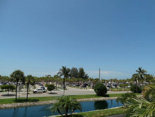 Across from Siesta Key Public Beach