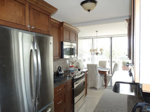 Across from Siesta Key Public Beach