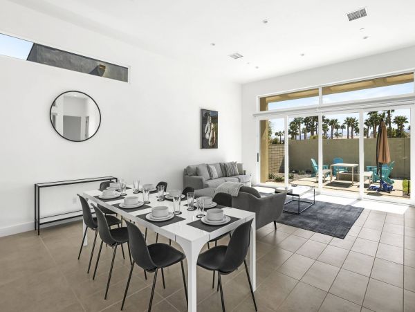 Palm Springs Home 1013307