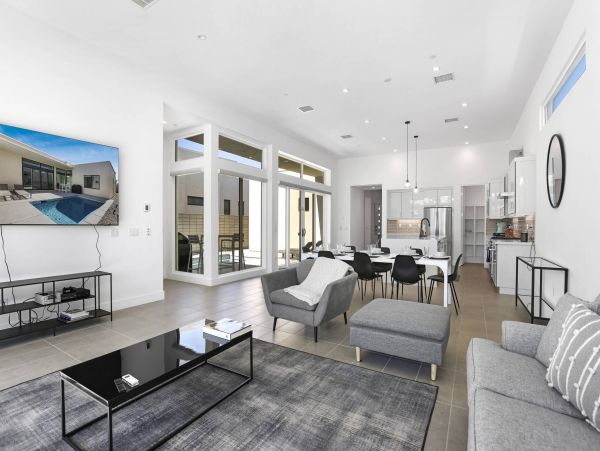 Palm Springs Home 1013307