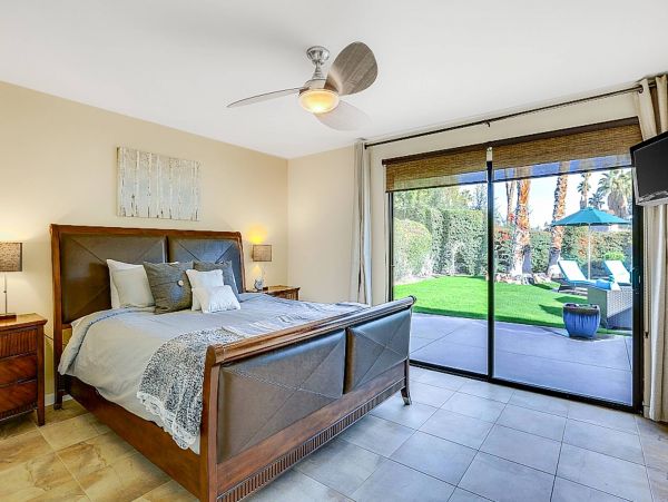 Palm Springs Home 1013323