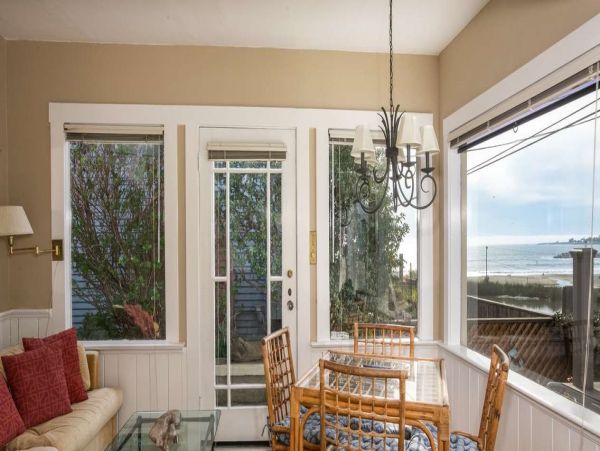 Santa Cruz County Home 1013324