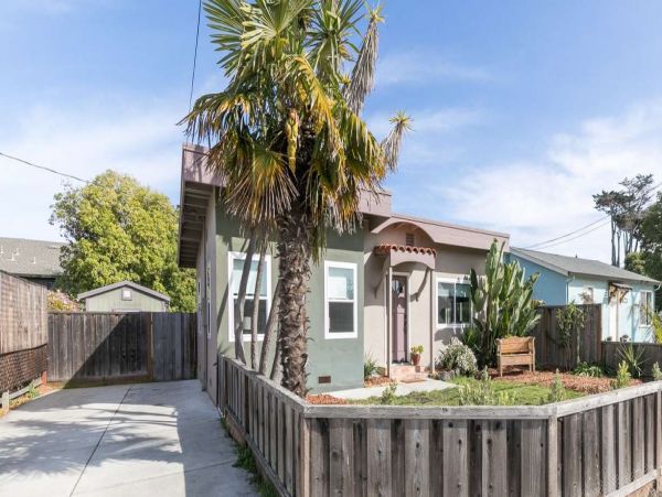 Santa Cruz County Home 1013329