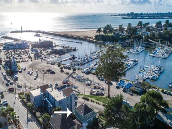 Santa Cruz County Home 1013331