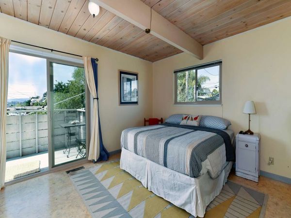Santa Cruz County Home 1013334
