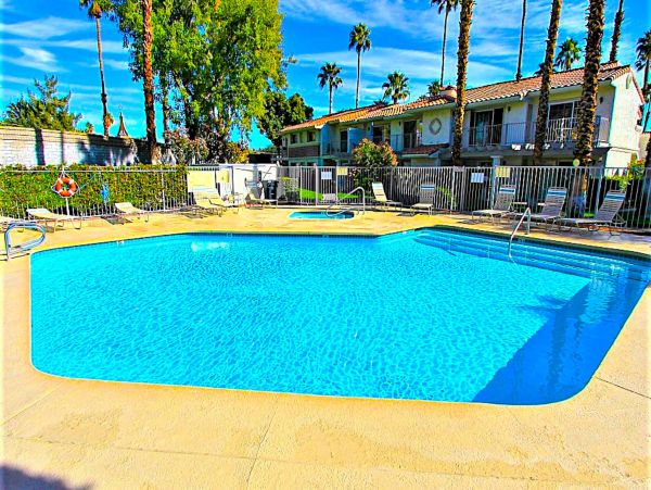 Palm Springs Home 1013337