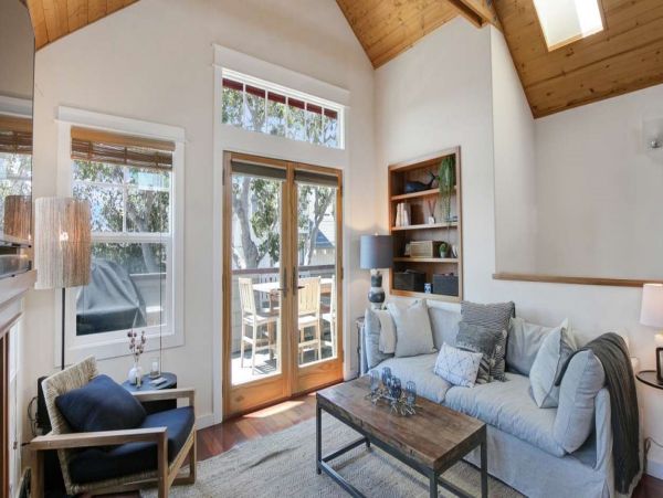 Santa Cruz County Home 1013338