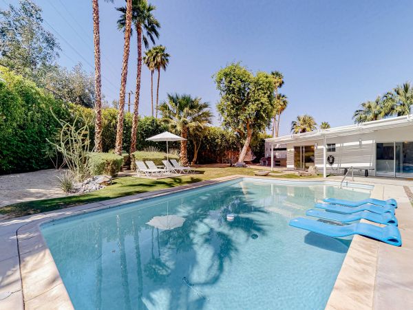 Palm Springs Home 1013342