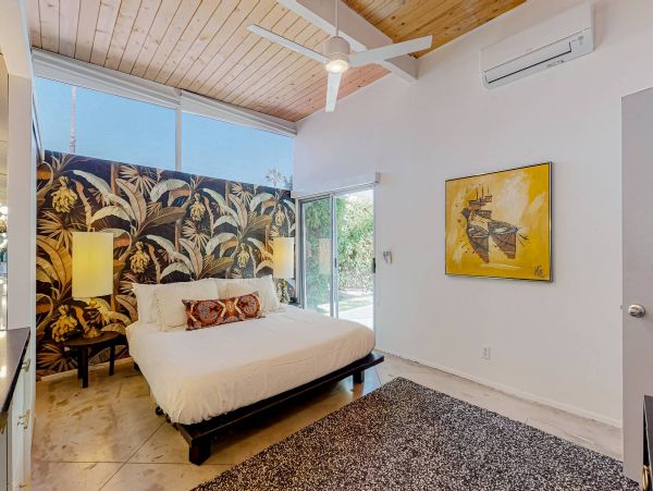Palm Springs Home 1013342