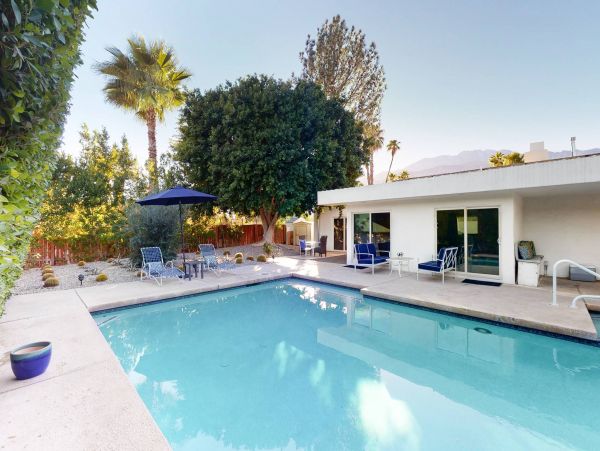 Palm Springs Home 1013352