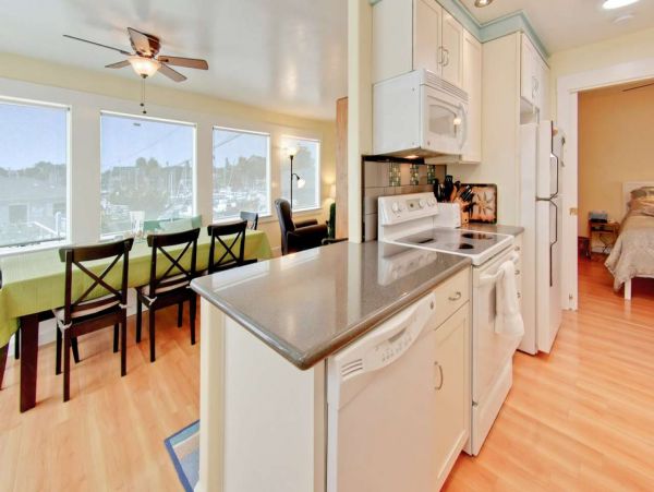 Santa Cruz County Home 1013355