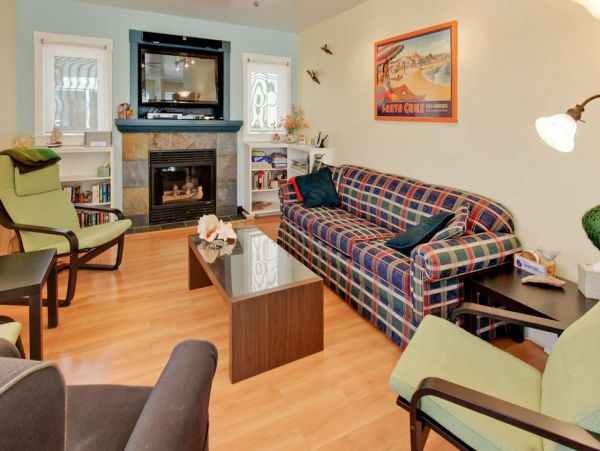 Santa Cruz County Home 1013355