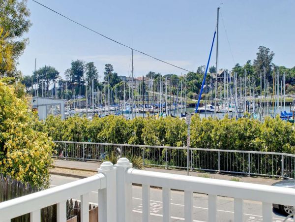 Santa Cruz County Home 1013355