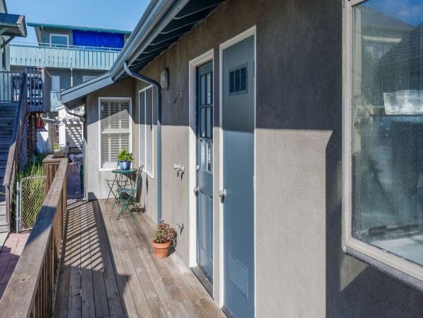 Santa Cruz County Home 1013359