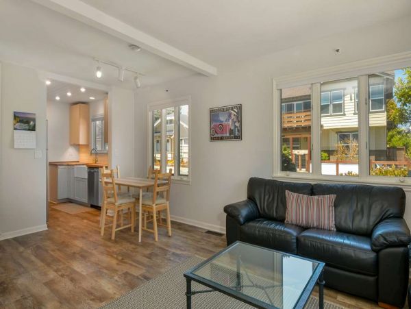 Santa Cruz County Home 1013360