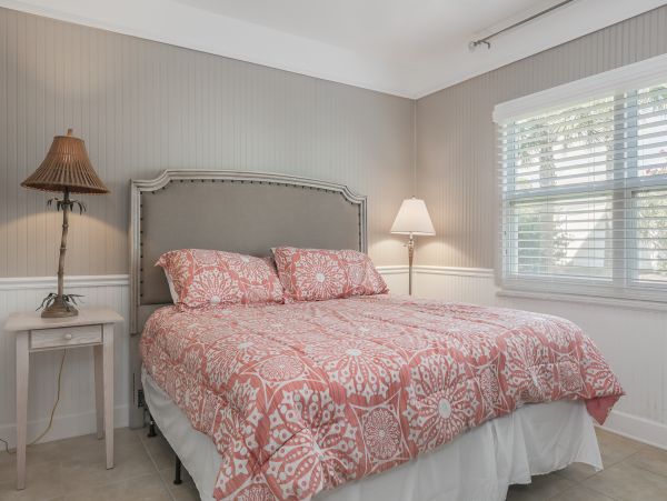 Charming 6 Bedroom Vacation Getaway in Orange Beach