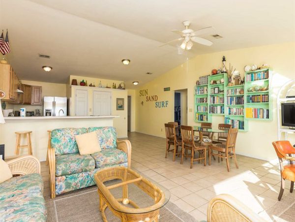 Alabama Beach Areas Home 1013457