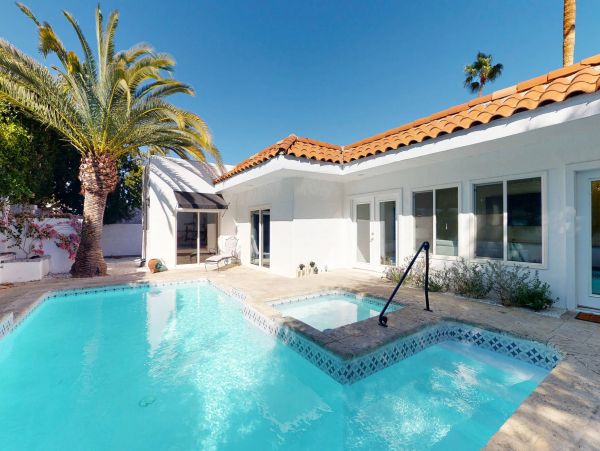 Palm Springs Home 1013483