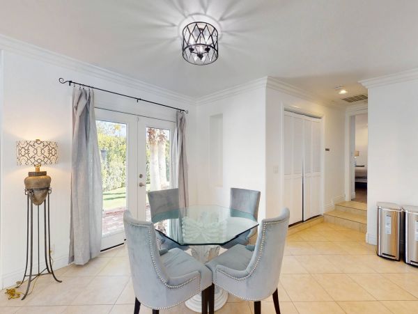 Palm Springs Home 1013483