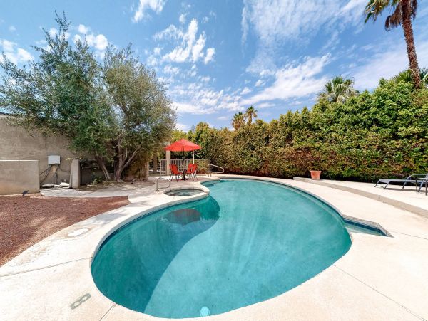 Palm Springs Home 1013490