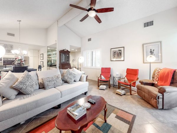 Palm Springs Home 1013490