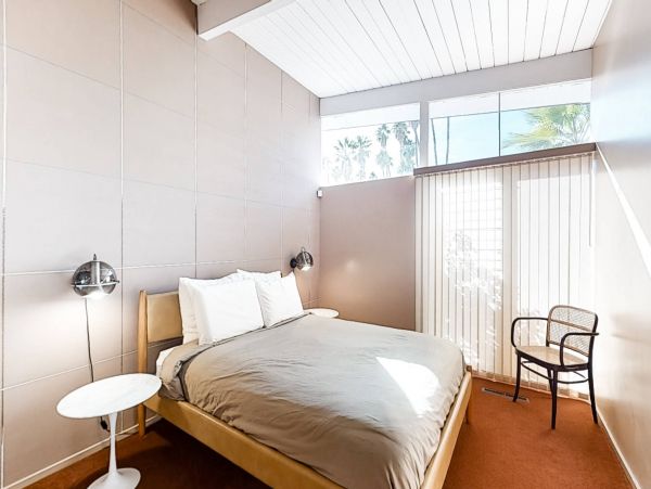 Palm Springs Home 1013496