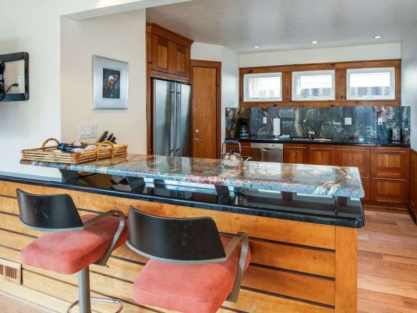 Santa Cruz County Home 1013498
