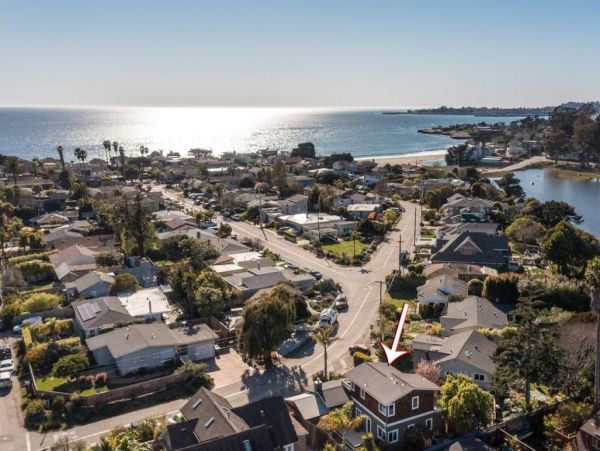 Santa Cruz County Home 1013505