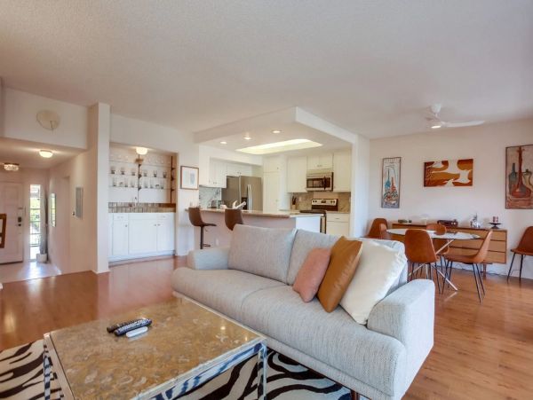 San Diego Beach Communities North Home 1013515