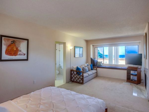 San Diego Beach Communities North Home 1013515