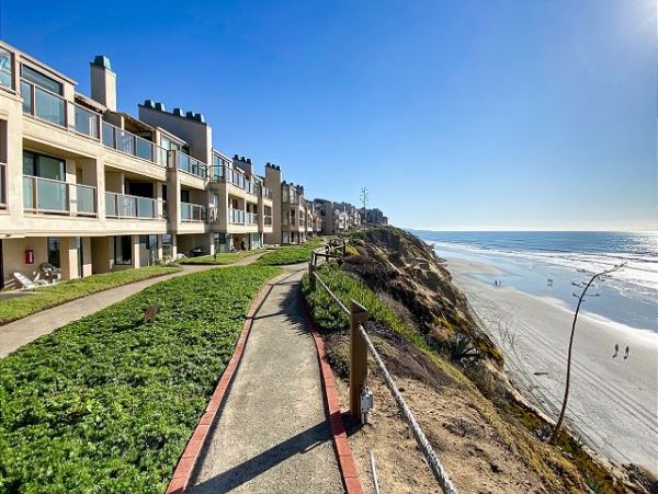 San Diego Beach Communities North Condo 1013519