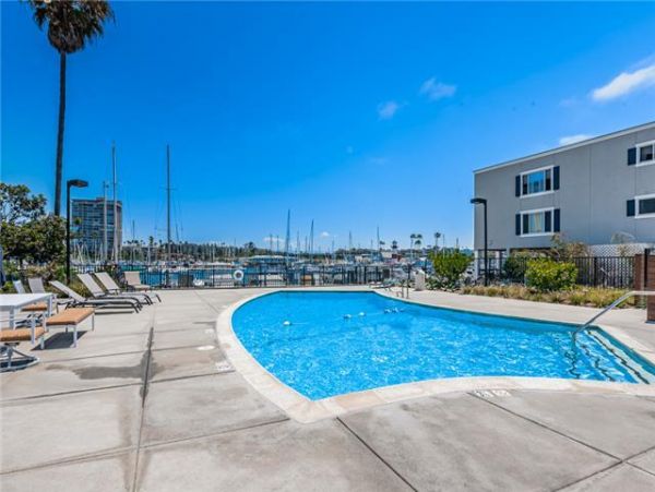 San Diego Beach Communities North Condo 1013529