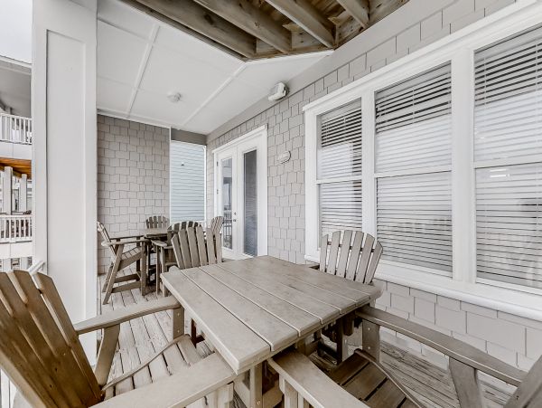 Orange Beach 8 Bedroom Home with Shared Pool & Grill Sleeps 20