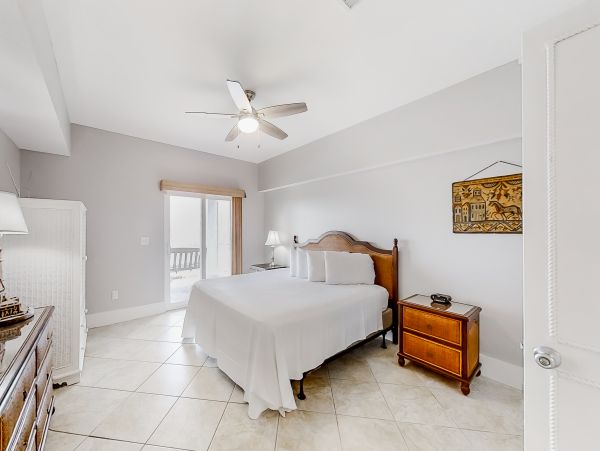 Orange Beach 8 Bedroom Home with Shared Pool & Grill Sleeps 20