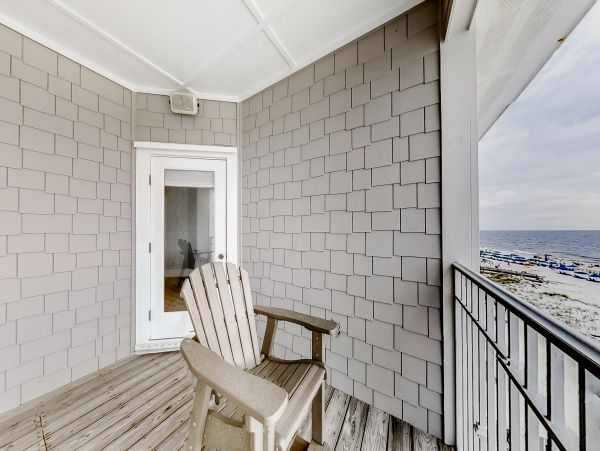 Orange Beach 8 Bedroom Home with Shared Pool & Grill Sleeps 20