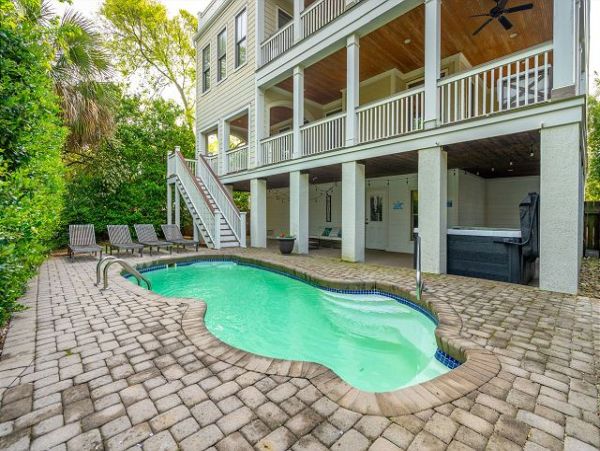 Luxury Isle of Palms Retreat with Rooftop Views, Pool & Hot Tub