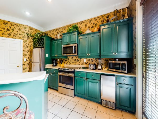 Luxurious four bedroom home near the beach with resort amenities