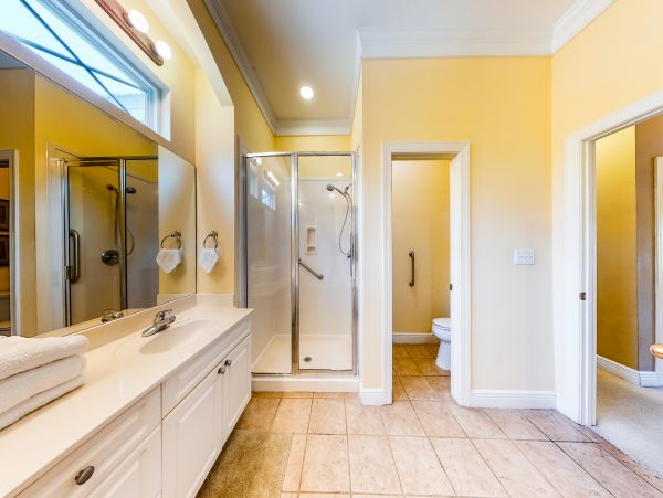 Luxurious four bedroom home near the beach with resort amenities