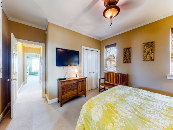 Luxurious four bedroom home near the beach with resort amenities