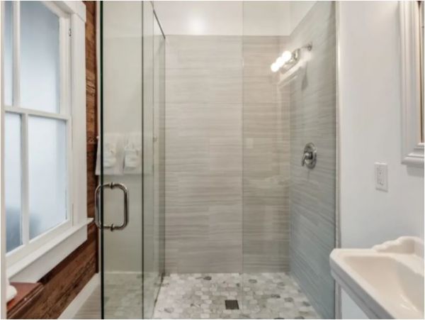Luxury Key West Nine Bedroom Vacation Pool Home Sleeps 18