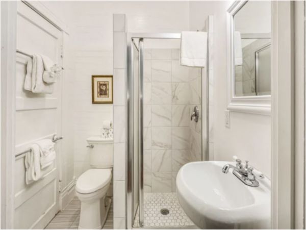 Luxury Key West Nine Bedroom Vacation Pool Home Sleeps 18