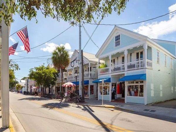 Key West 4 Bedroom Vacation Duplex Sleeps 12 Guests