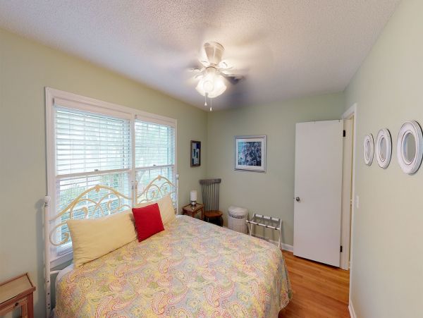 Four Bedroom Home with Patio & Pool in Isle of Palms