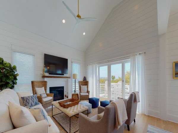 Four Bedroom Home in Isle of Palms Sleeps 10