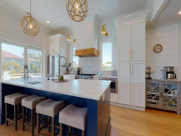 Four Bedroom Home in Isle of Palms Sleeps 10