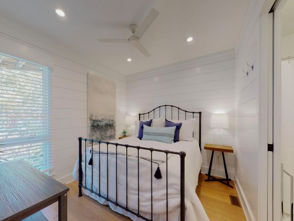 Four Bedroom Home in Isle of Palms Sleeps 10