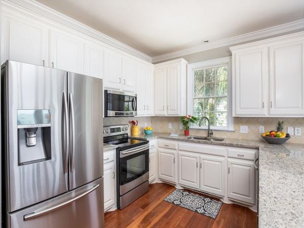 Isle of Palms Four Bedroom Home Beach View Sleeps 10